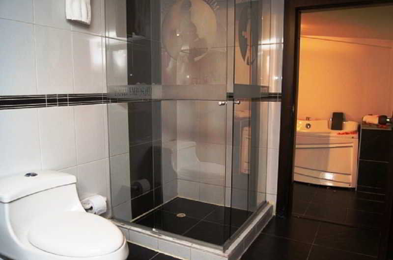בוגוטה Hotel Emporium מראה חיצוני תמונה